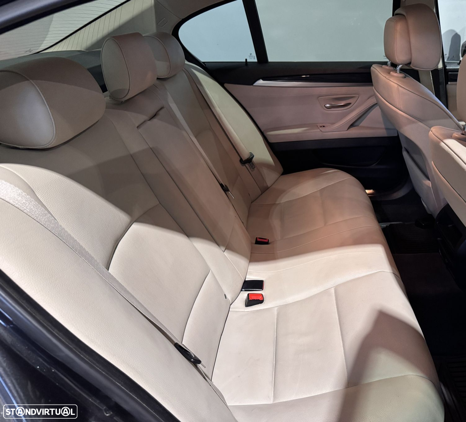 BMW 535 d Exclusive Auto - 41