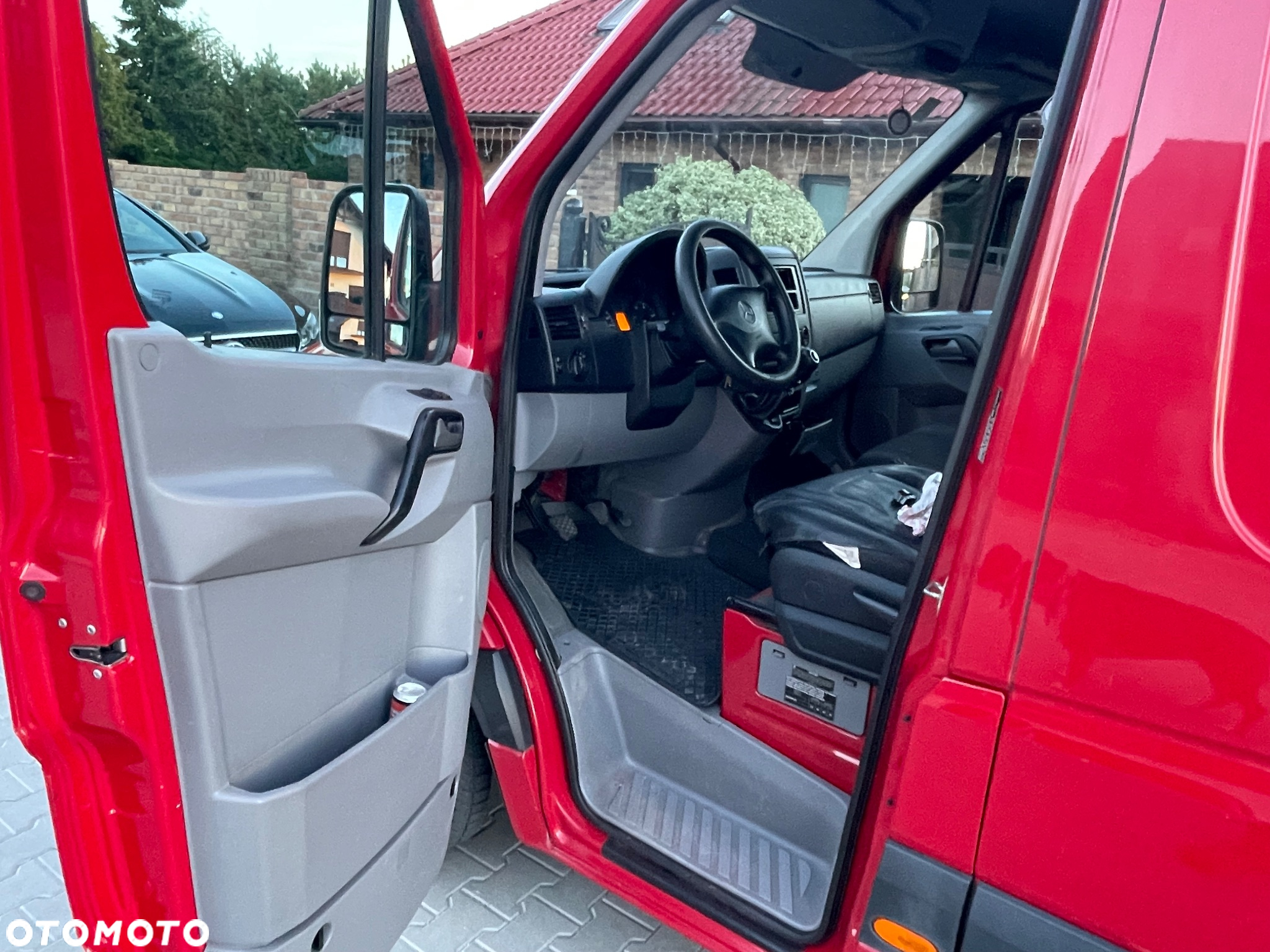 Mercedes-Benz Sprinter - 4
