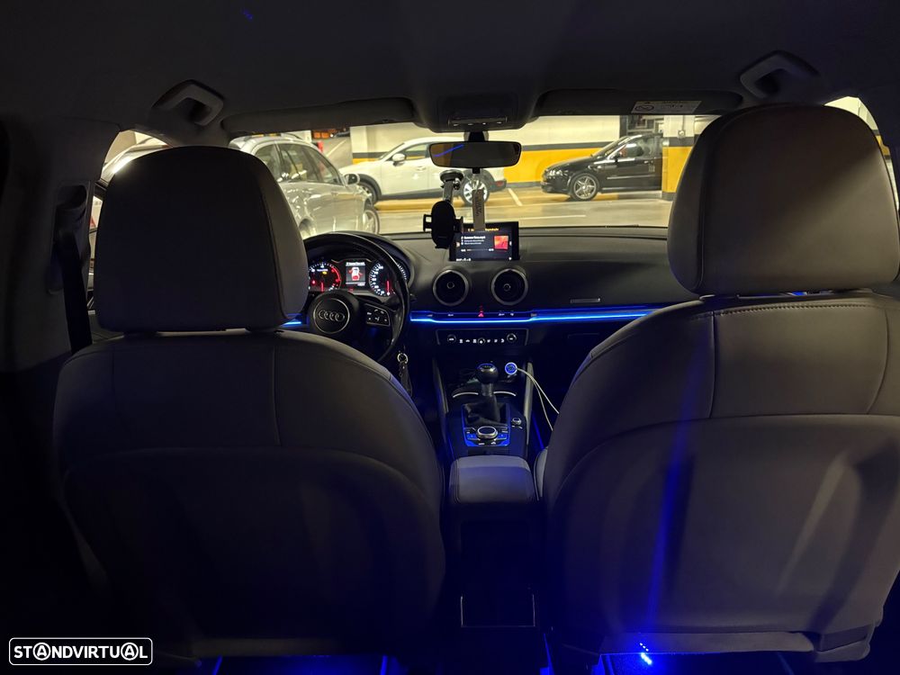 Audi A3 Sportback 1.6 TDI - 10