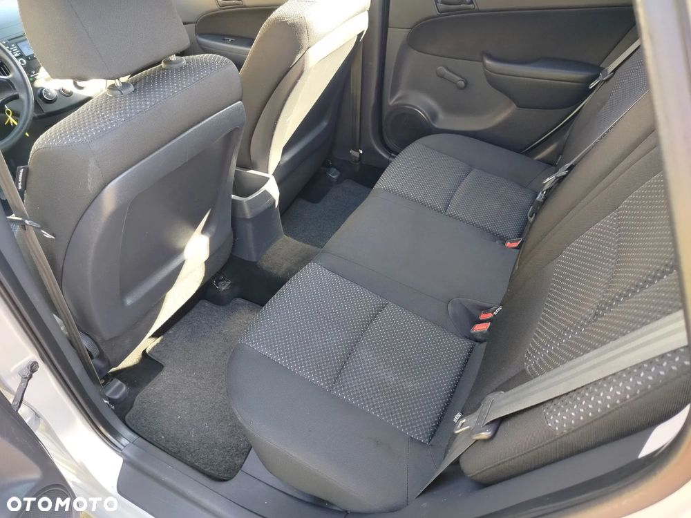 Hyundai i30 i30cw 1.4 blue Classic - 25