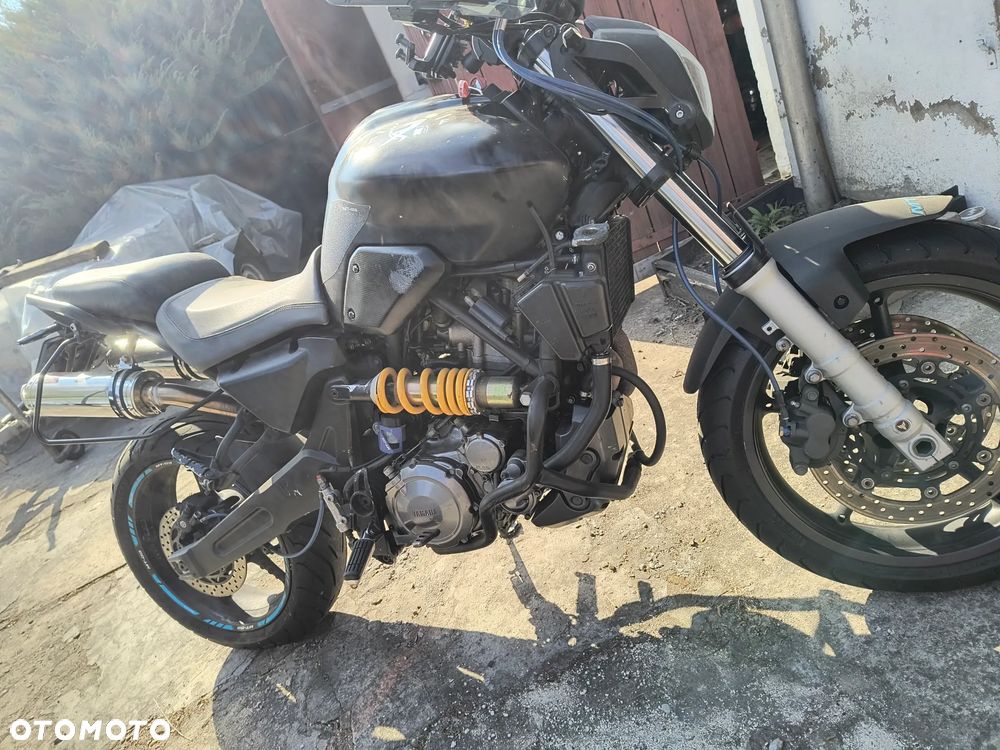 Yamaha MT - 3