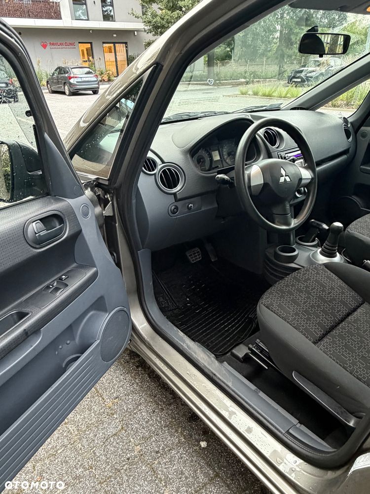 Mitsubishi Colt 1.3 Automatik Invite - 17