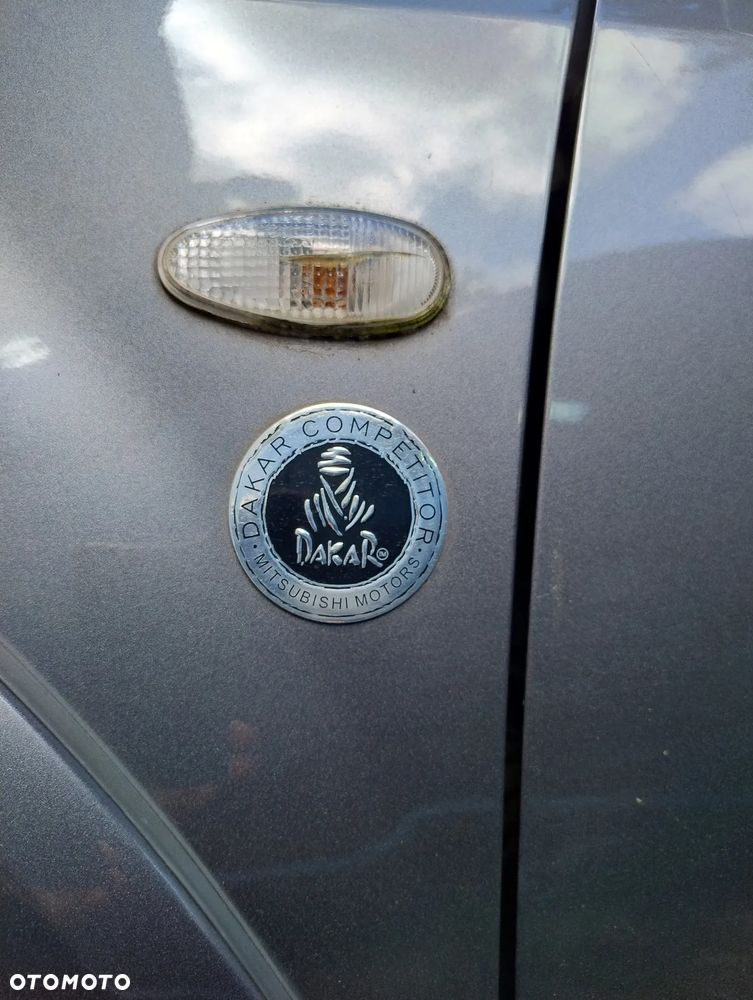 Mitsubishi Outlander 2.4 Dakar - 11