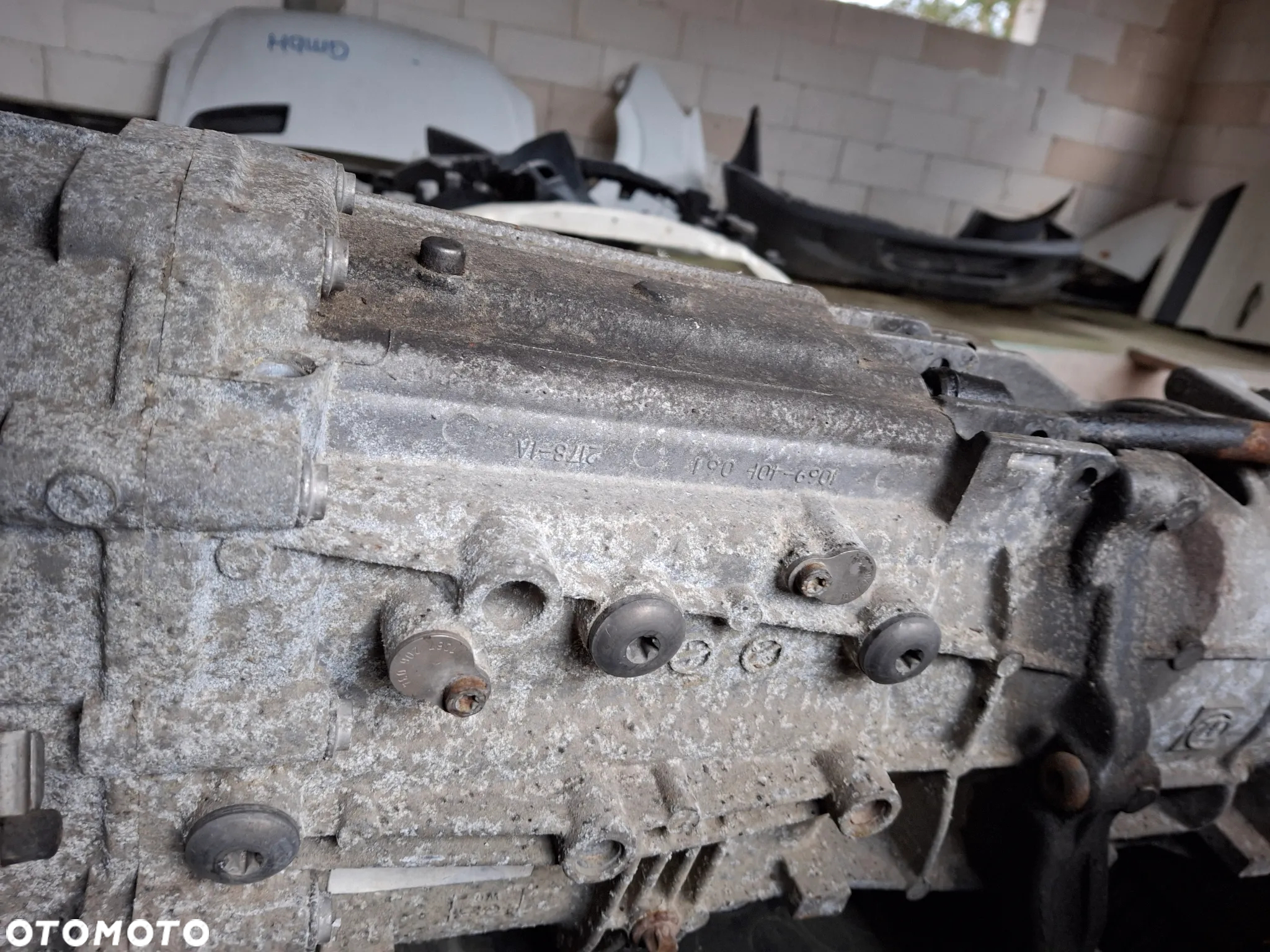 Skrzynia  BMW X3 E83 2,0D 7555294-01 z Niemiec - 7