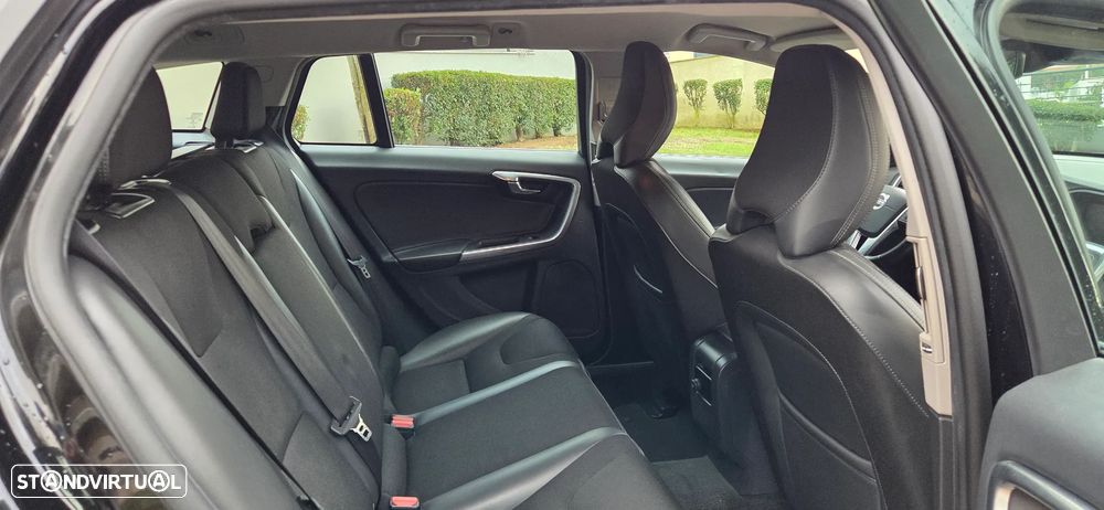 Volvo V60 - 22