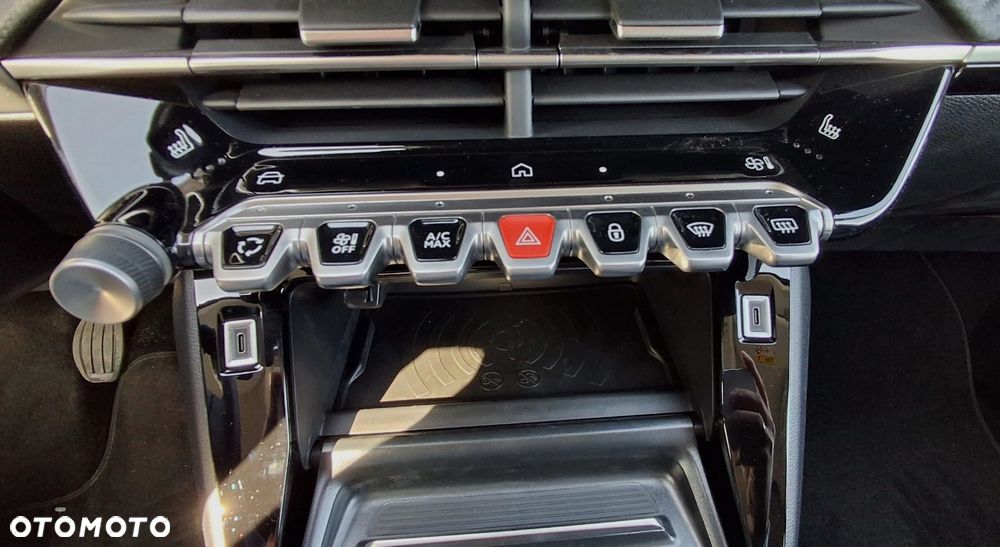 Peugeot 208 1.2 PureTech Allure S&S - 19