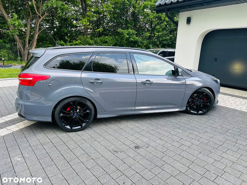 Ford Focus 2.0 TDCi ST mit Leder-Sport-Paket - 22