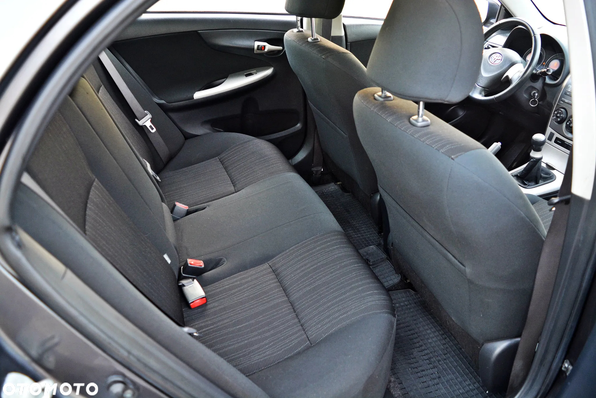 Toyota Corolla 1.6 VVT-i Sol - 16