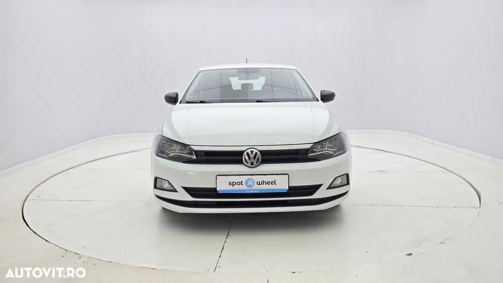 Volkswagen Polo - 5