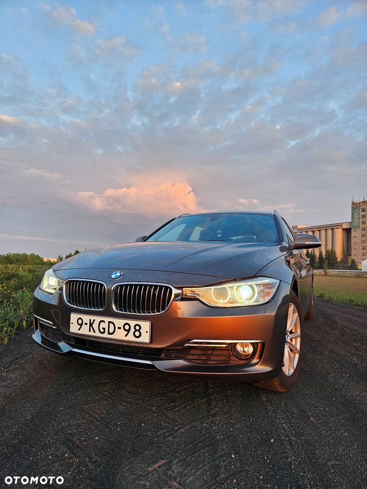 BMW Seria 3 320d Efficient Dynamics Edition Edition Luxury Line Purity - 3