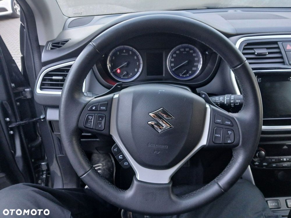 Suzuki SX4 S-Cross - 16