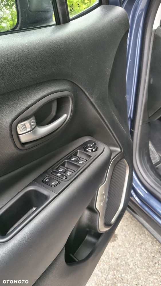 Jeep Renegade 1.5 T4 mHEV North Star FWD S&S DCT - 25