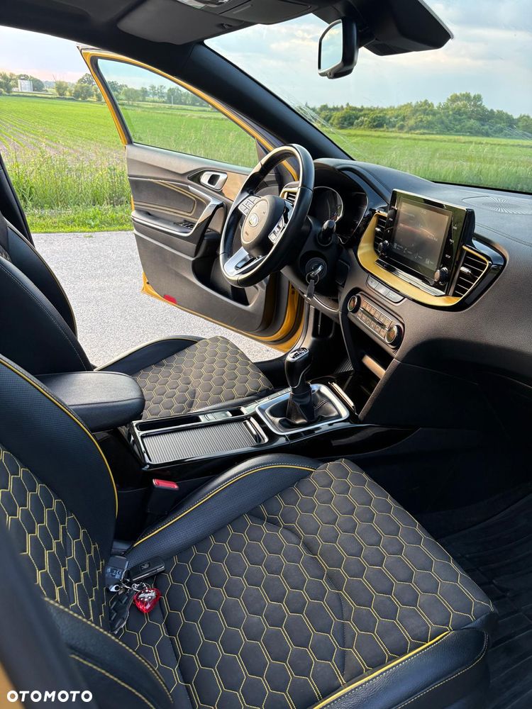 Kia XCeed 1.4 T-GDI L - 40