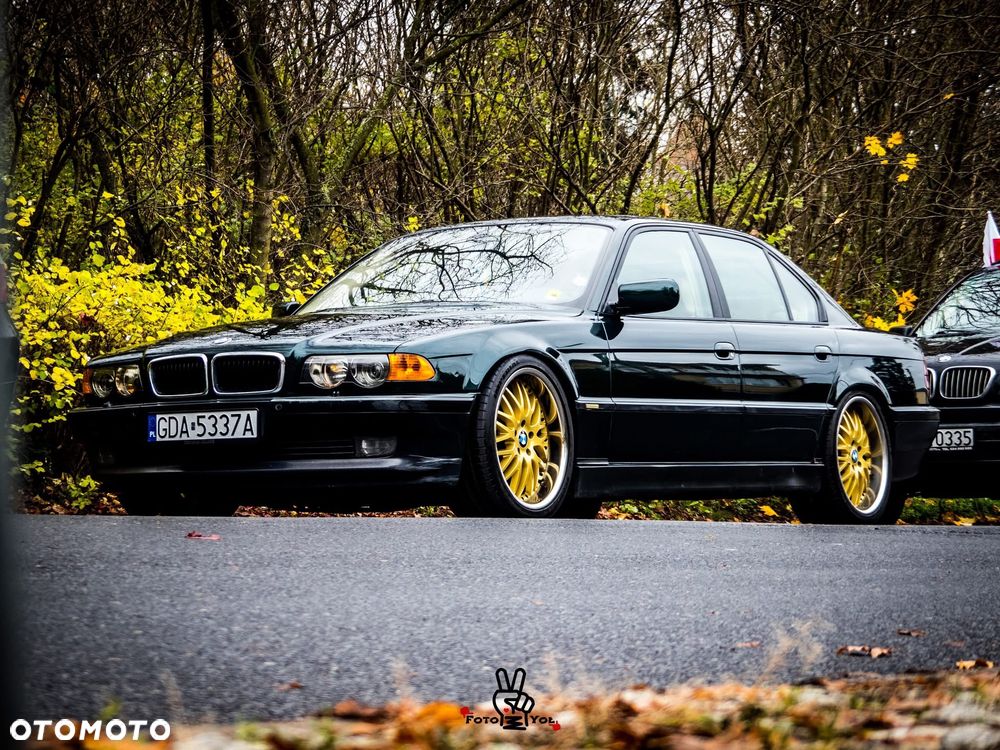 BMW Seria 7 - 1