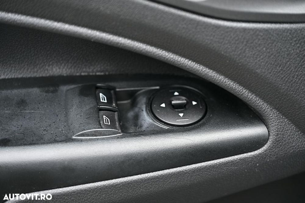 Ford Transit Connect - 20