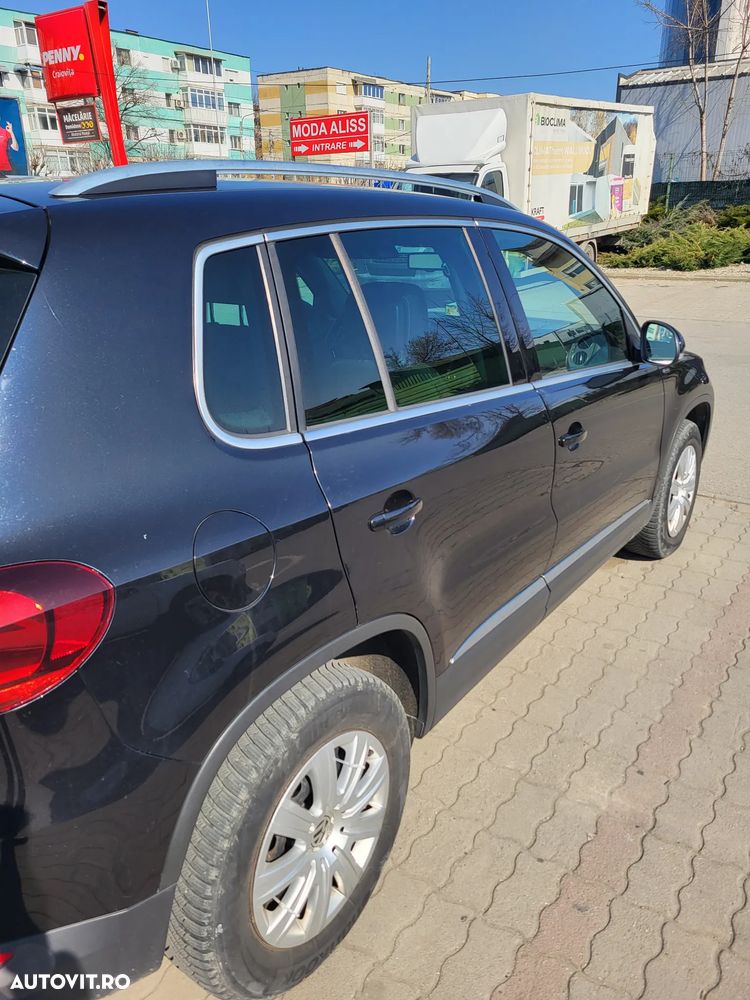 Volkswagen Tiguan 2.0 TDI DPF 4Motion BlueMotion Technology DSG Lounge Sport & Style - 6