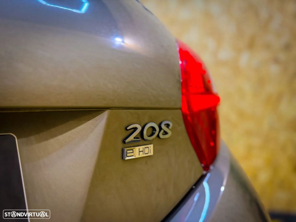 Peugeot 208 1.6 e-HDi SE Style - 29