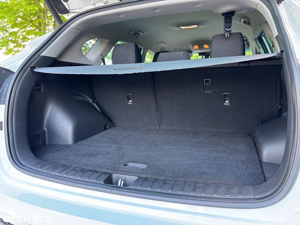 Hyundai Tucson 2.0 CRDI BlueDrive Style 2WD - 23