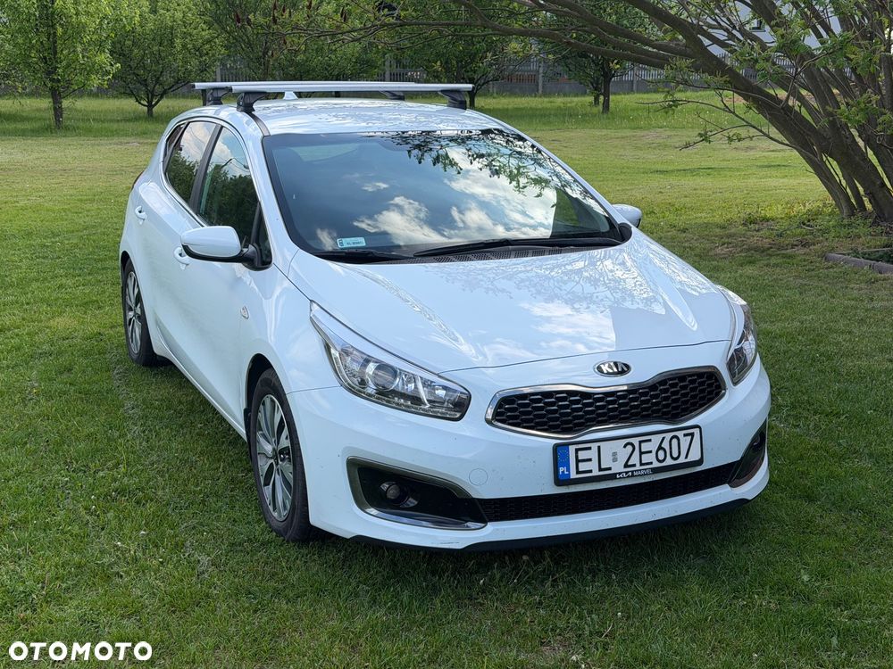 Kia Ceed 1.6 GDI Smart Plus - 1
