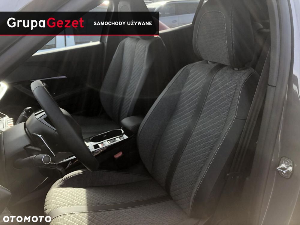 Peugeot 2008 - 8
