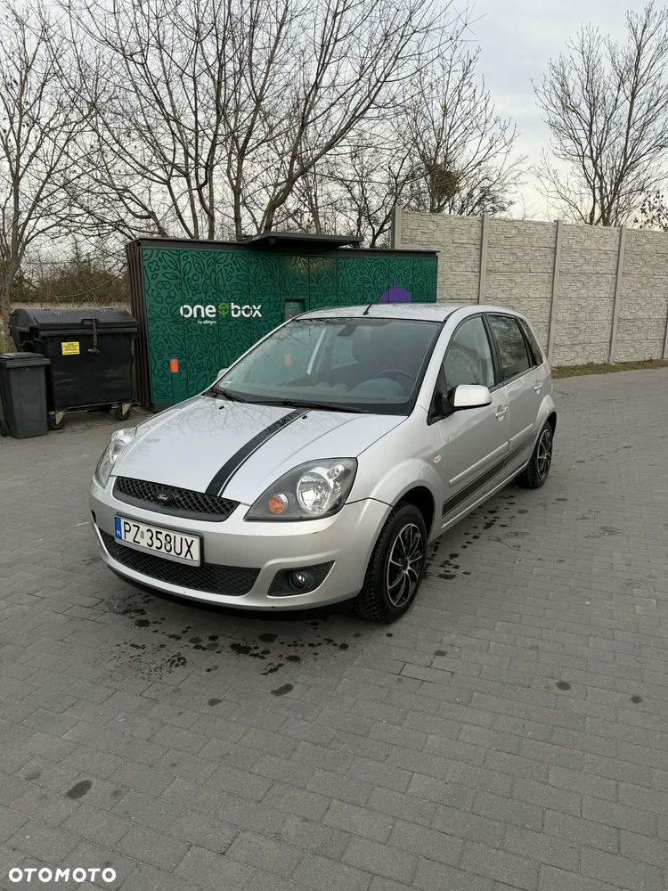 Ford Fiesta 1.4 Ambiente - 1