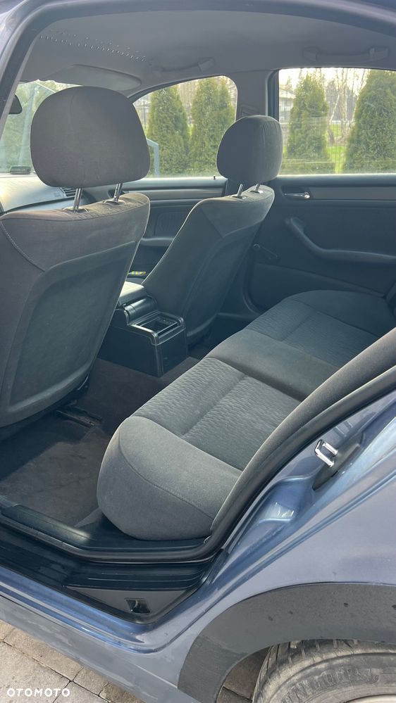 BMW Seria 3 320d - 6