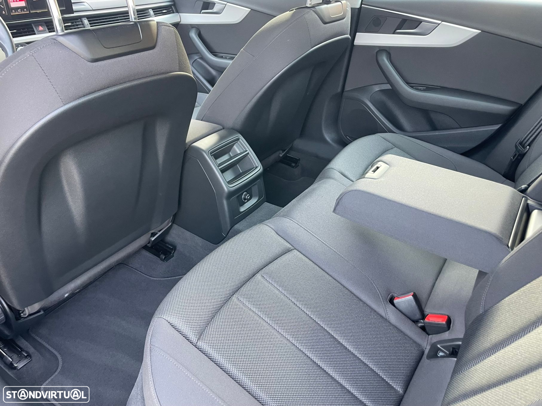 Audi A4 35 TDI Advanced S tronic - 9