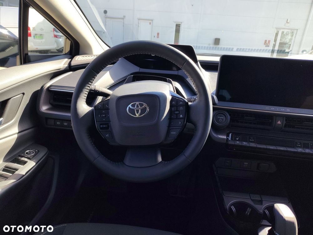 Toyota Prius - 12