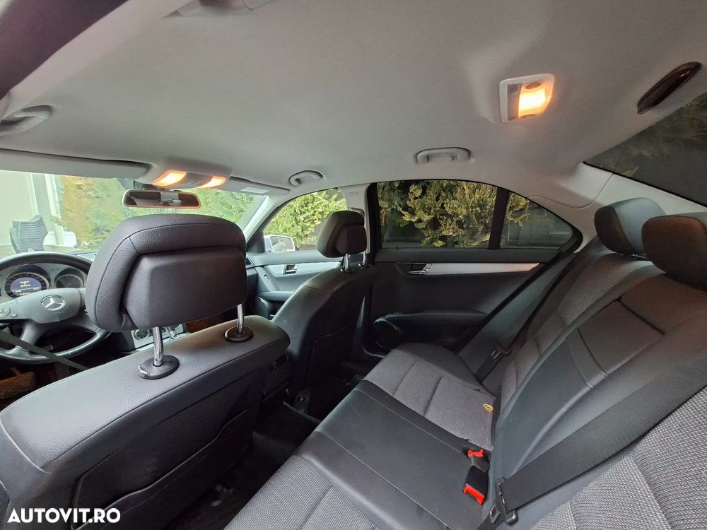 Mercedes-Benz C 200 CDI DPF Automatik BlueEFFICIENCY Avantgarde - 8