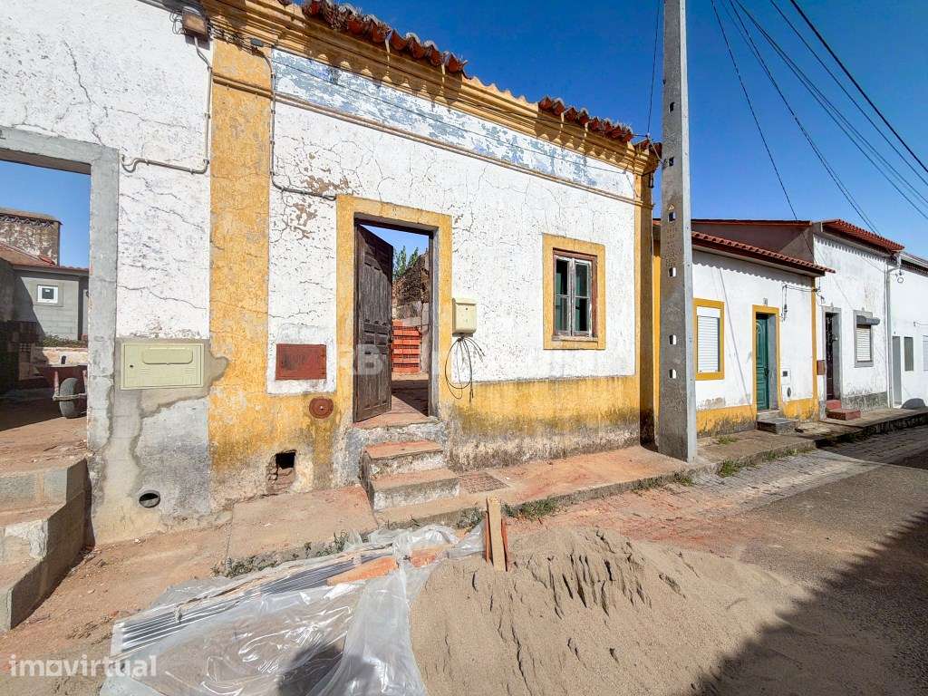 Moradia T2+1 Chave na Mão c/ Jardim - São Miguel do Rio Torto, Abra... - Grande imagem: 2/27