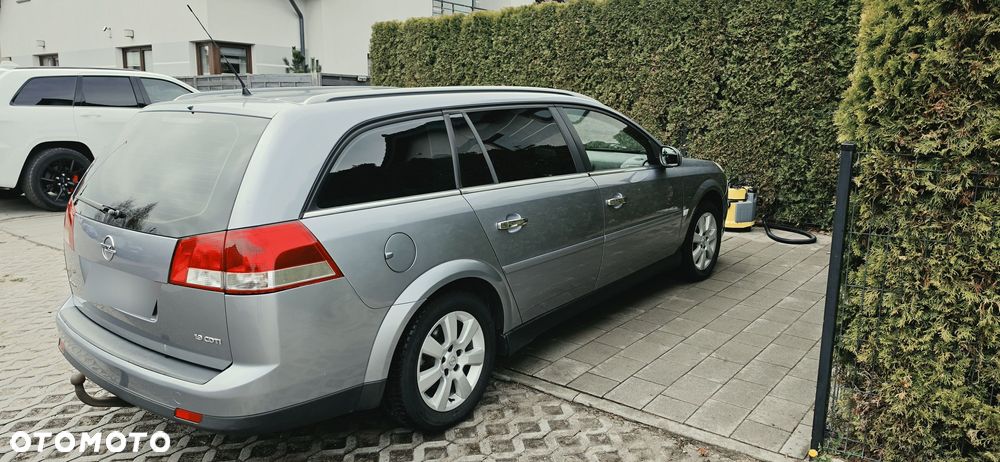 Opel Vectra 1.9 CDTI Cosmo - 10