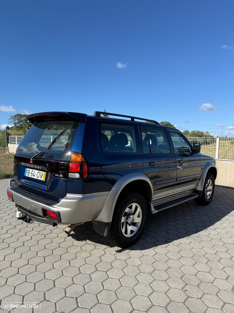 Mitsubishi Pajero Sport 2.5 TD GLS - 7