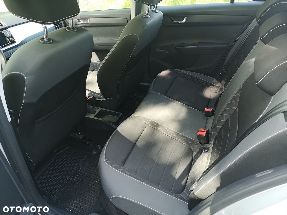 Skoda Fabia 1.0 Active - 10