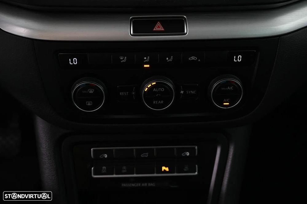 VW Sharan 2.0 TDI Confortline - 21