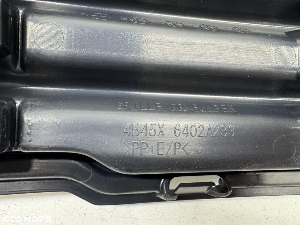 Kratka Zderzaka Przód Mitsubishi Outlander III 6402A233 - 3