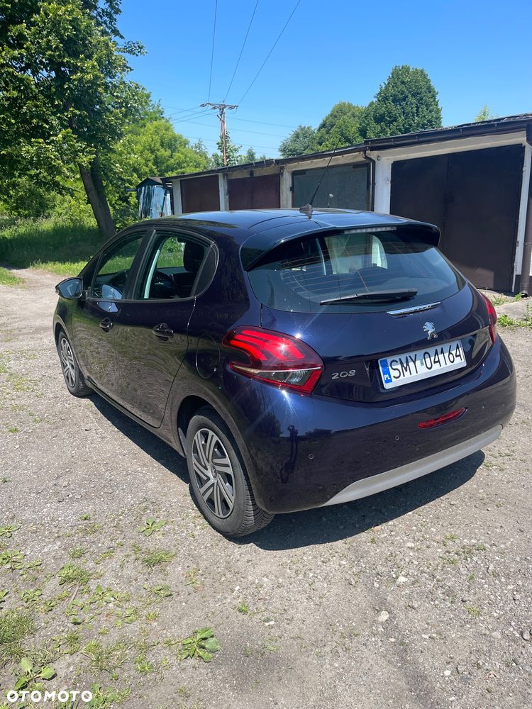 Peugeot 208 - 6