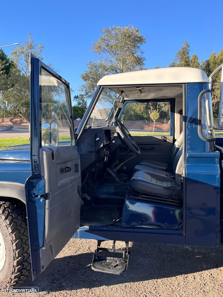 Land Rover Defender 90 2.5 TD5 Metal Top - 6