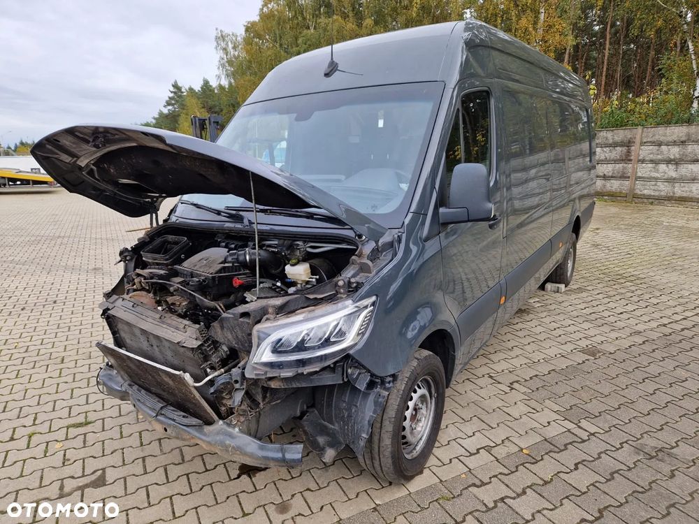 Mercedes-Benz 317 Sprinter - 6