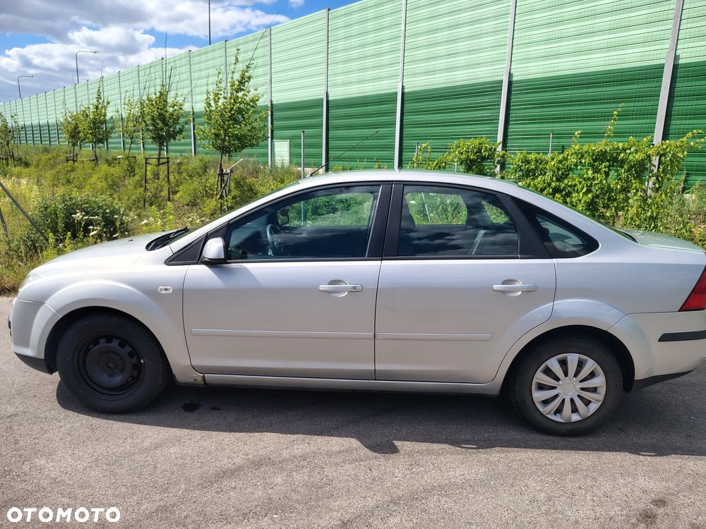 Ford Focus 1.6 Ti-VCT Trend - 22