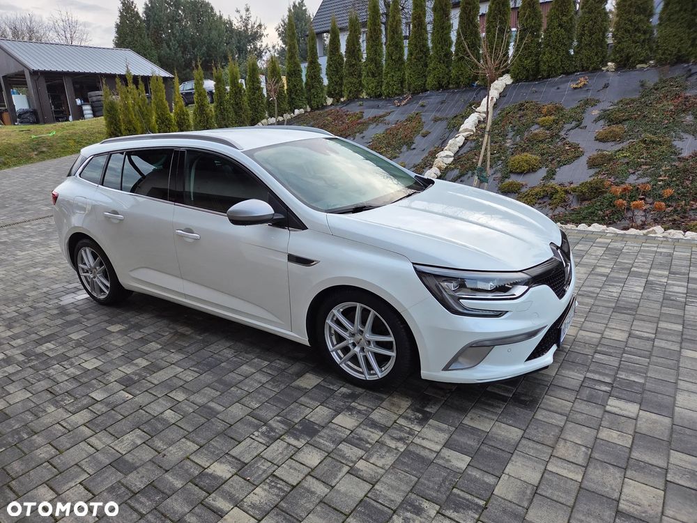 Renault Megane ENERGY TCe 205 EDC GT - 33