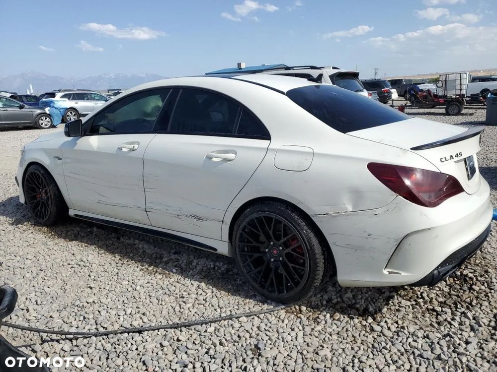 Mercedes-Benz CLA - 4