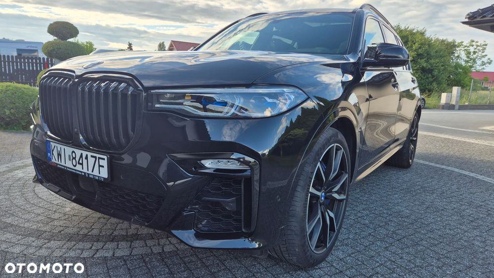 BMW X7 M50i sport - 22