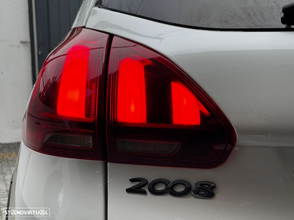 Peugeot 2008 PureTech 110 Stop&Start Crossway - 2