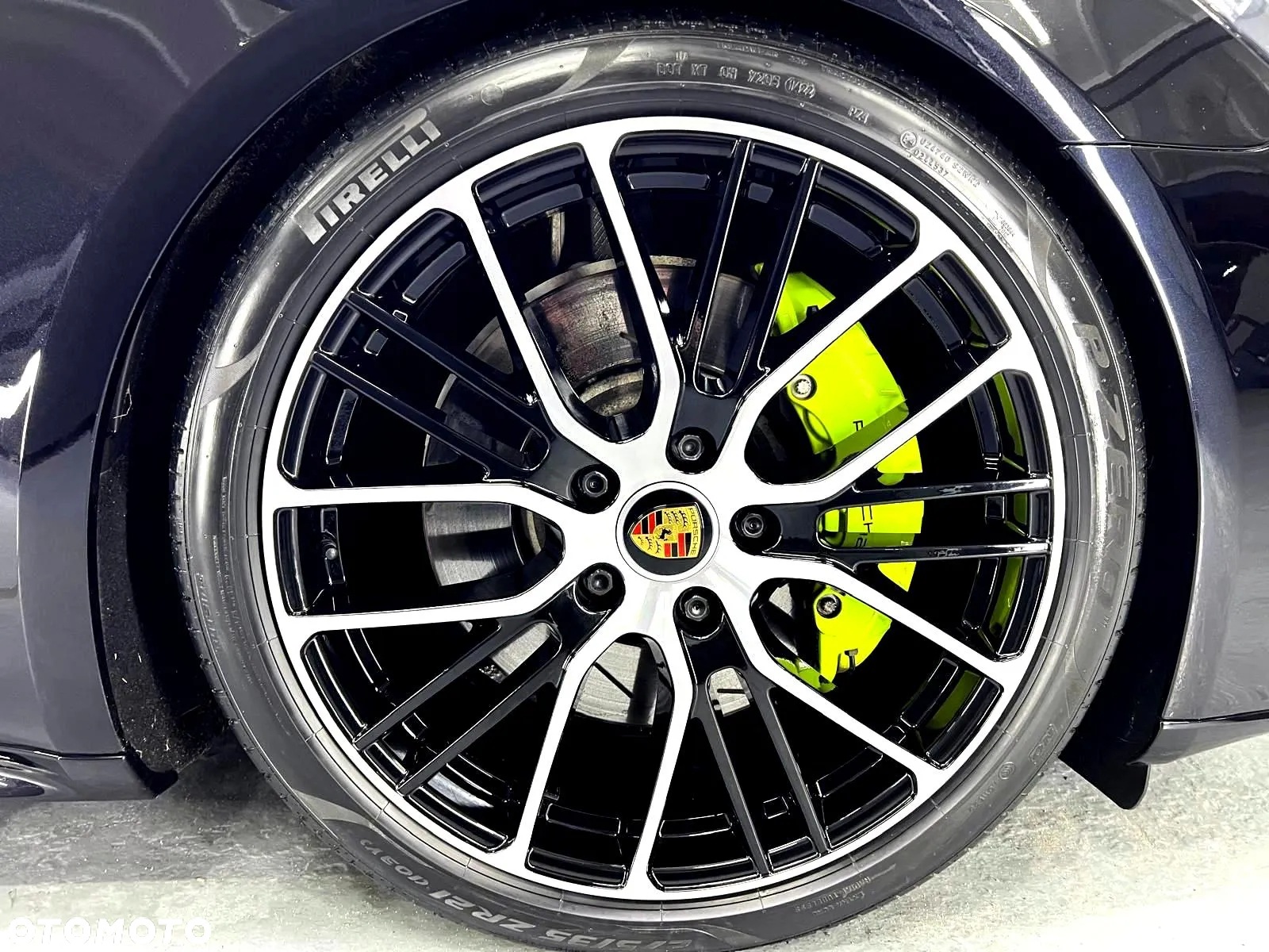 Porsche Panamera 4 E-Hybrid Sport Turismo Platinum Edition - 8