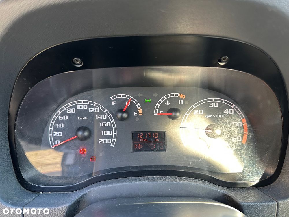 Fiat Strada 1.3 Adventure - 8