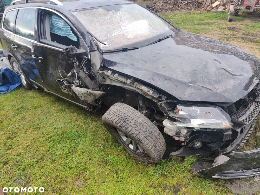 Volkswagen Passat - 2