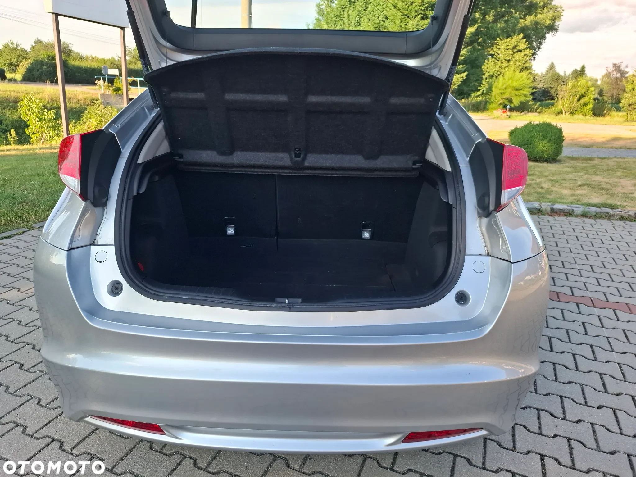 Honda Civic 1.6 i-DTEC Executive Navi - 27
