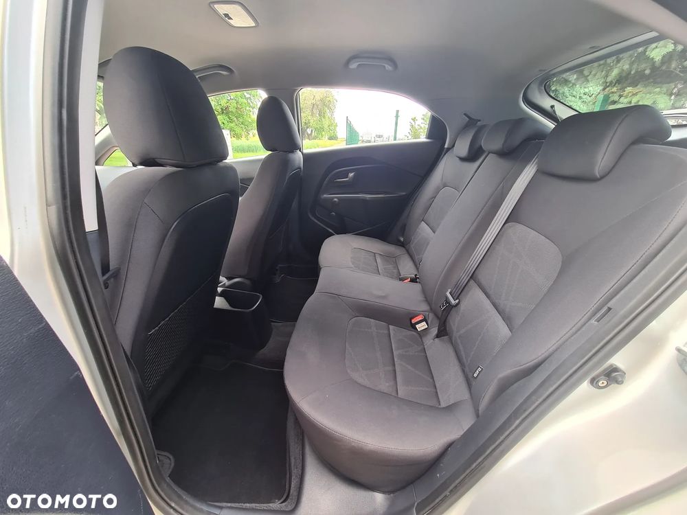 Kia Rio - 13