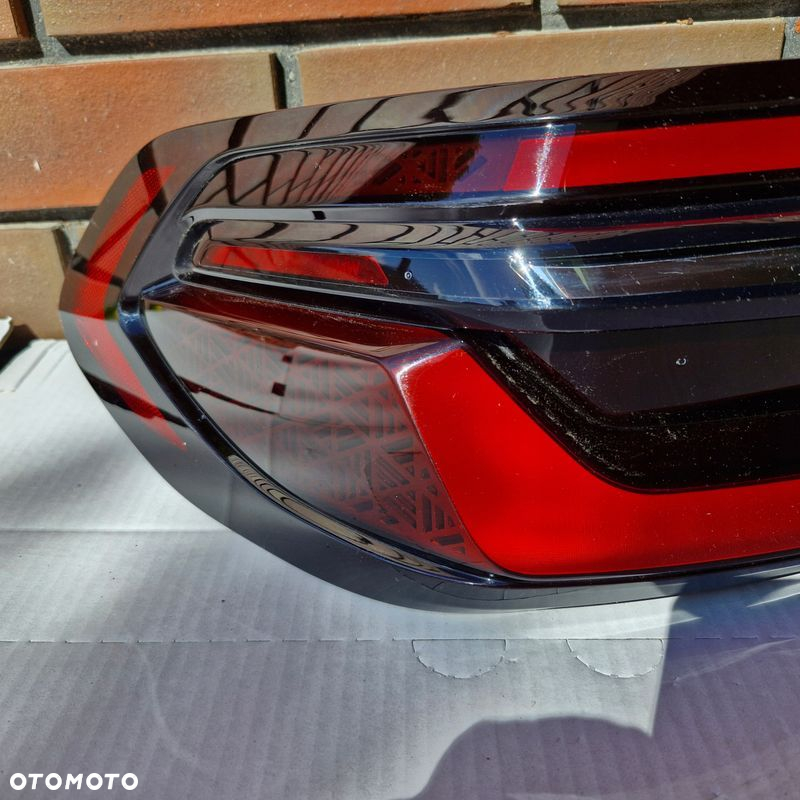 BMW X7 G07 LCI LIFT 22- LAMPA TYLNA LEWA W BLOTNIK LED EUROPA - 4