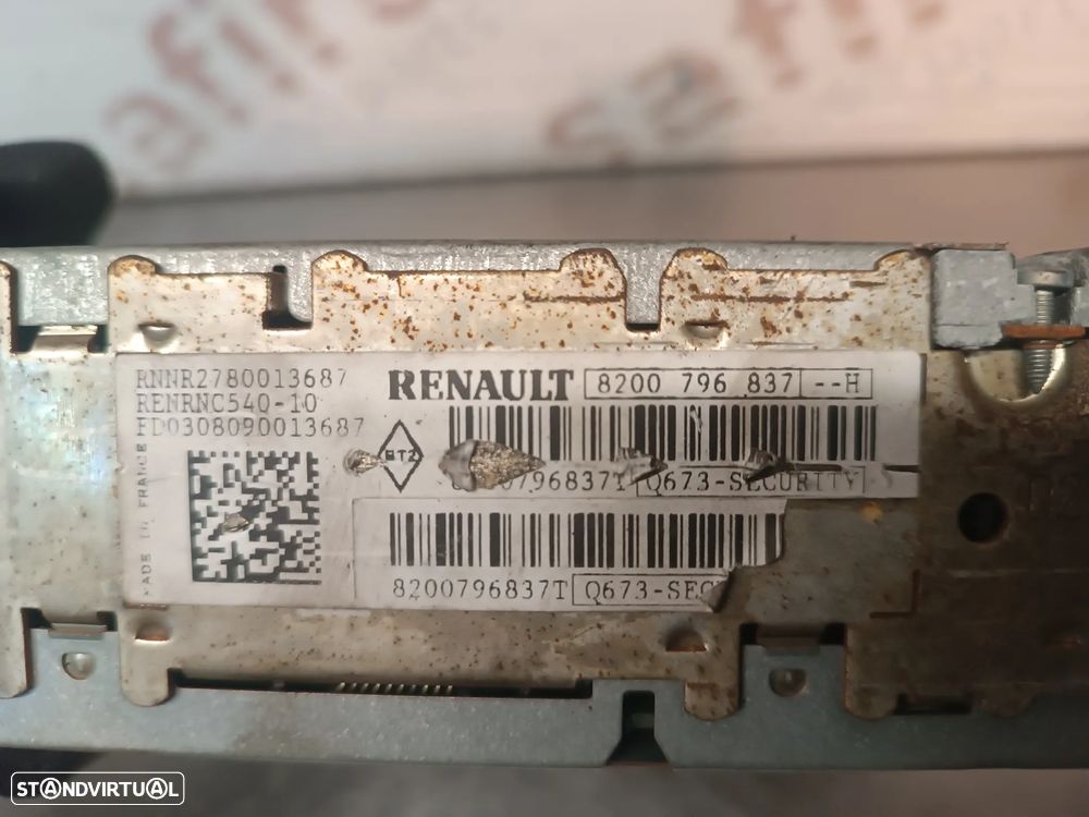 AUTO-RADIO CD / DVD / GPS / SISTEMA NAVEGAÇÃO RENAULT MEGANE II / SCENIC II 8200796837 - 3